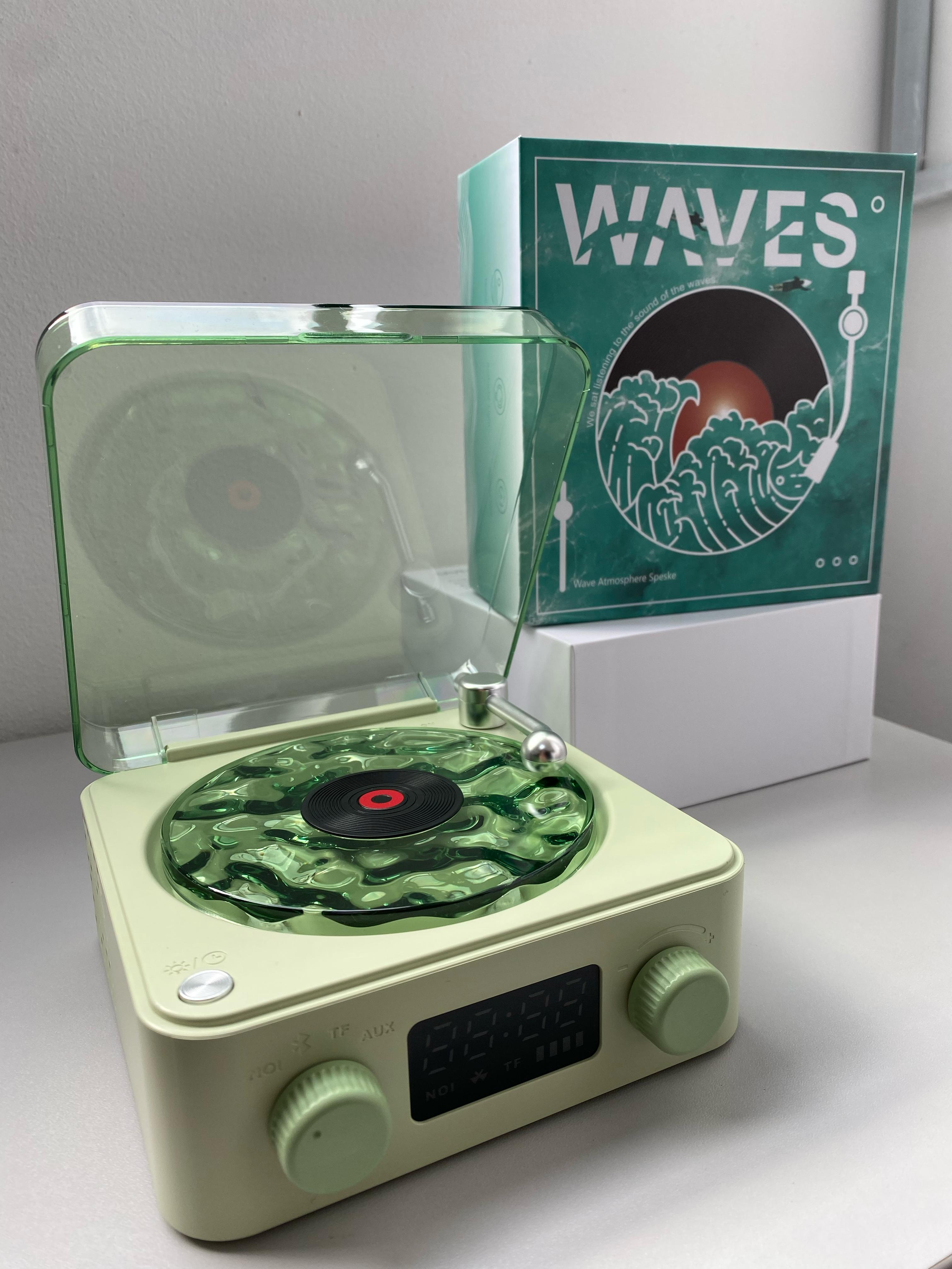 REPRODUCTOR DE VINILO WAVES – Altavoz Bluetooth + Luces RGB + Sonido Oceánico | Diseño Olas Marinas